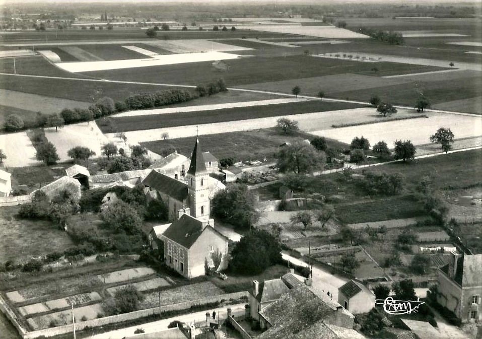 Photo ancienne de l'église de Bignoux